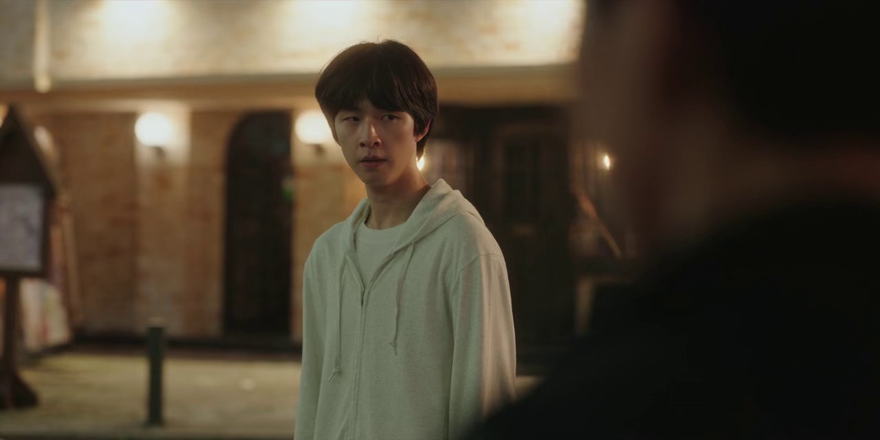 Weak Hero 2022 WEBRip S01 Hindi + English 720p x265 HEVC HE-AAC 2.0 ESub B4uHD.mkv.0002